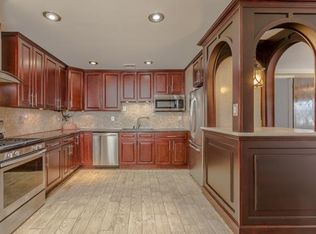 34 Cozy Cor, Avenel, NJ 07001