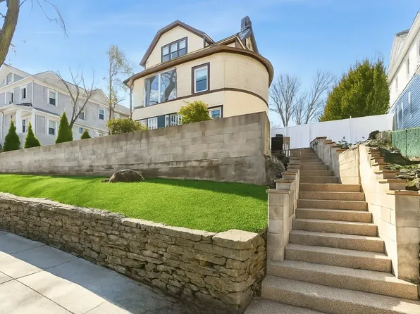 22 Landscape Avenue, Yonkers, NY 10705