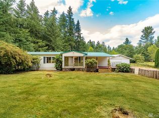 822 Tipsoo Loop S, Rainier, WA 98576