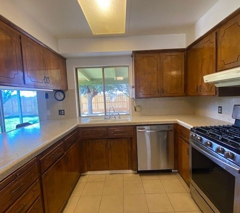 1st image of 343 E Citrus Dr