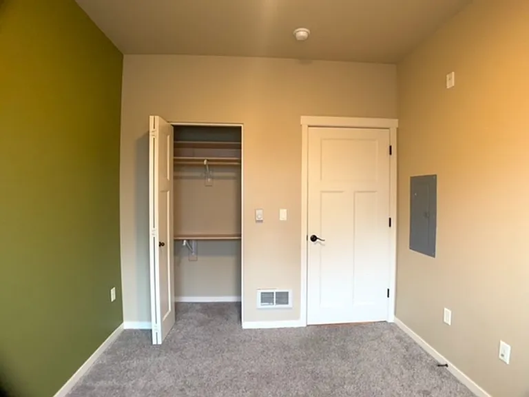13905 SW Meridian St #310 — Photo 24