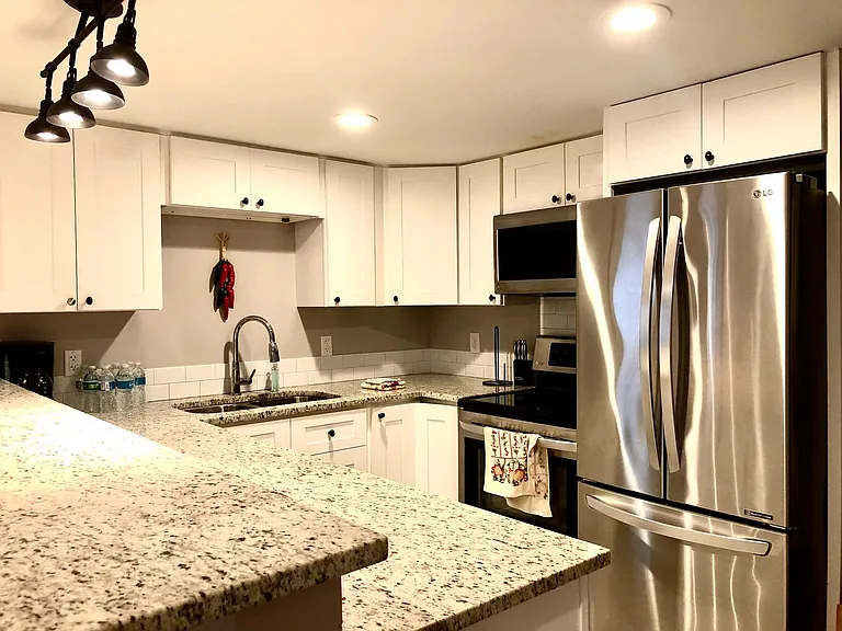 2713 Robert St #B — Photo 5