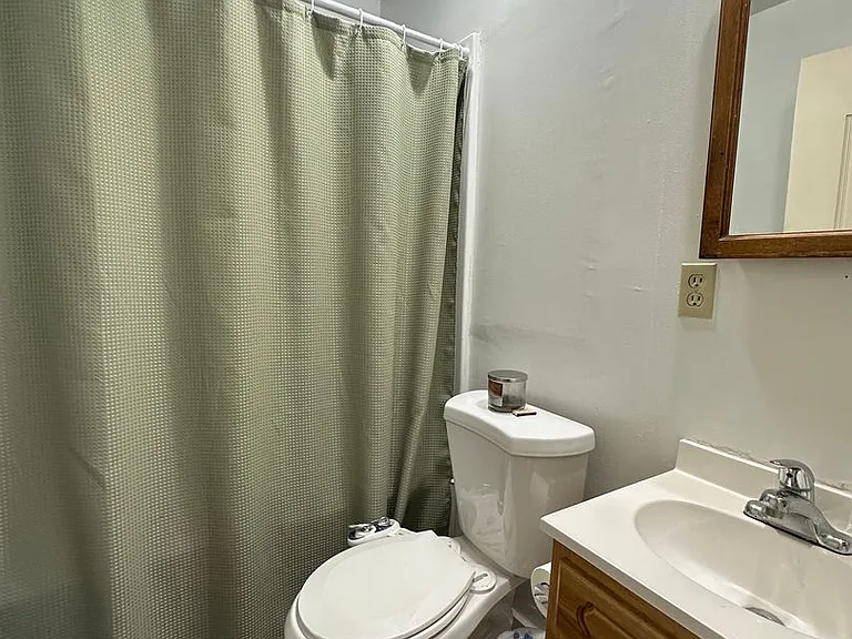 269 Emming St — Photo 11