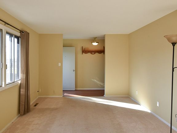 5th image of 4708 W Oakwood Dr #F-4