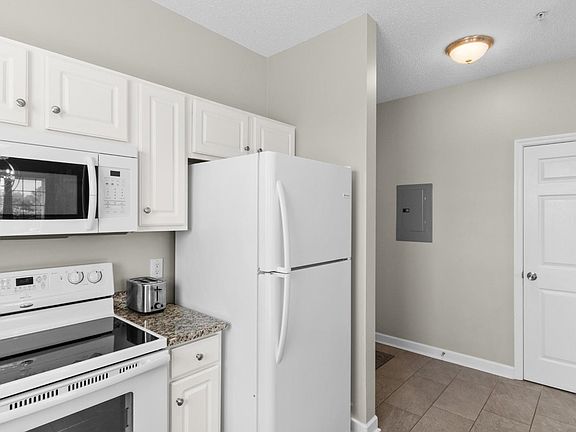 3rd image of 5801 Oyster Catcher Dr. #434