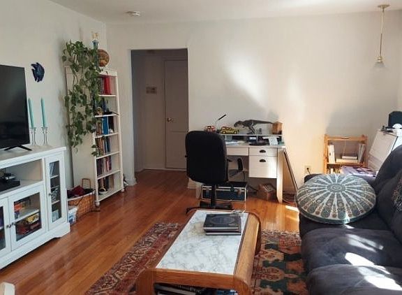 3rd image of 32 Troy Dr #32C