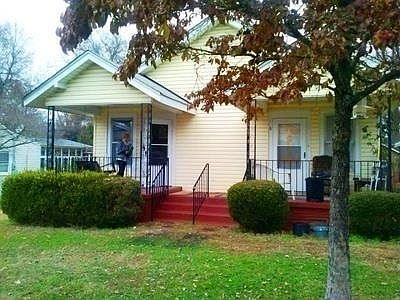 1st image of 6 Bentwood Dr