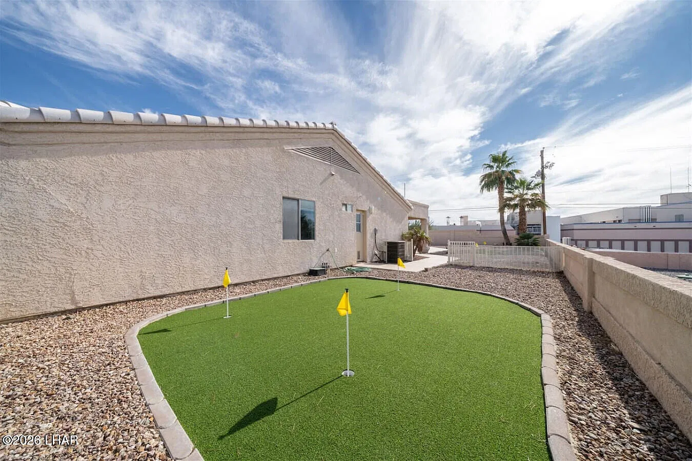 5 bed, 2.0 bath, 2677 sqft, $3,000 — Photo 4