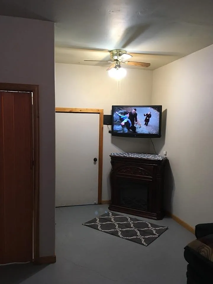 Large Studio with loft, mini-house. — Photo 3