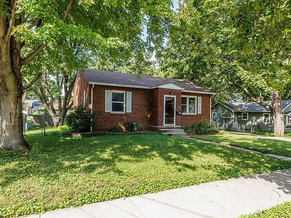 2nd image of 2600 61st St