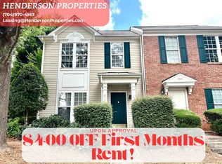 7005 Flying Scotsman Dr, Charlotte, NC 28213