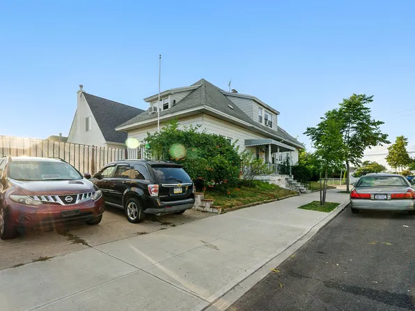 96-20 160th Avenue image 18 of 19