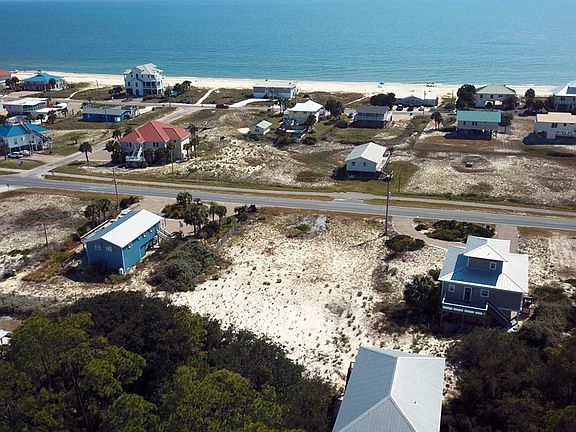 4th image of 865 E Gulf Beach Dr