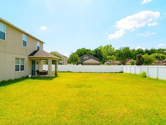 3rd image of 402 Dunaway Dr