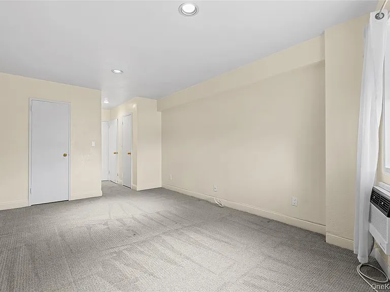 750 Shore Rd #2G — Photo 17