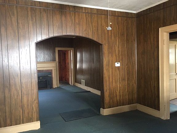 2nd image of 728 Grove Ave
