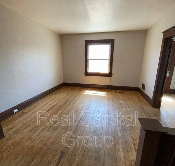 102 Macamley St #2 — Photo 15