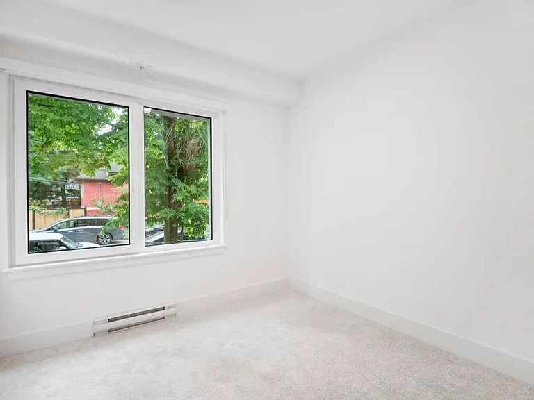 2085 E 1st Ave #1 — Photo 10