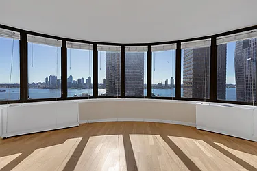 Rented by R New York