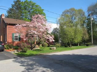 22 Park Pl, Hyde Park, NY 12538
