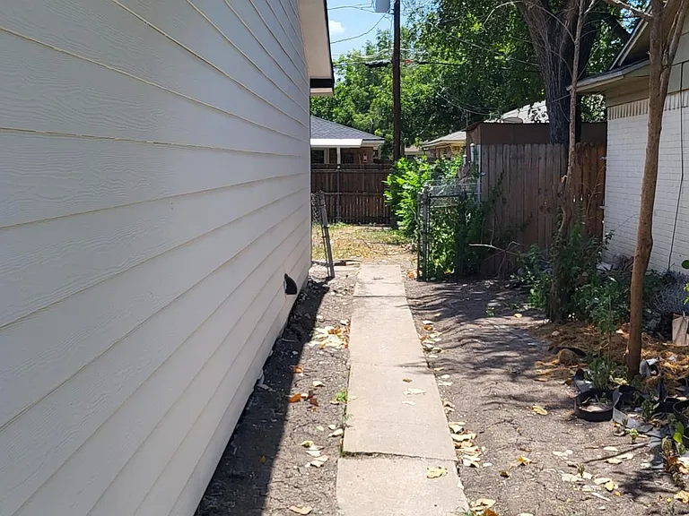 133 Baron Pl — Photo 12