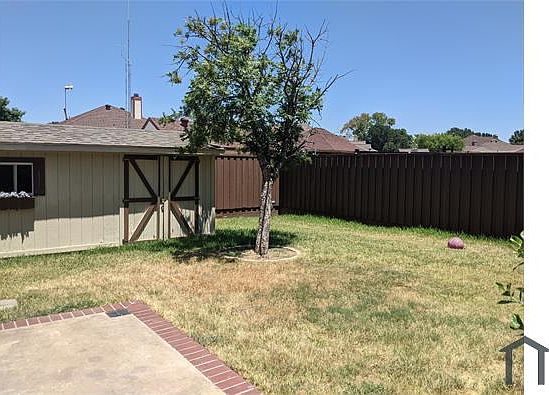 3rd image of 1013 Buckeye Dr