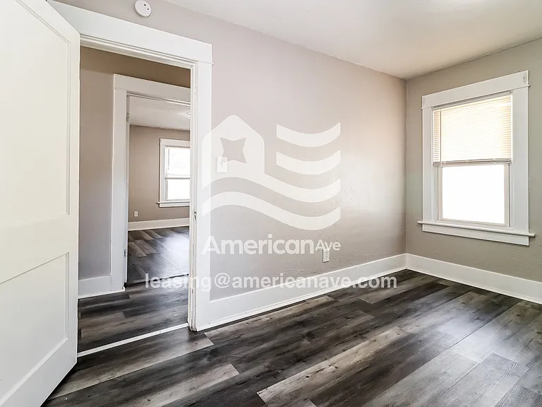 1354497_011_main_bedroom_9.jpg