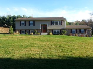 673 Greenwood St, Palmerton, PA 18071