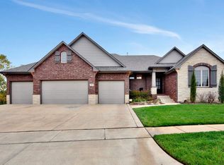 102 S Country View Ln, Wichita, KS 67235