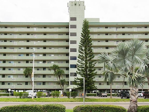 2nd image of 20000 Gulf Blvd APT 908