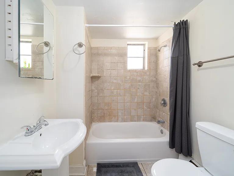 521 Jefferson St #3 — Photo 10