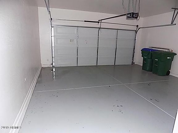 4th image of 44115 W Askew Dr