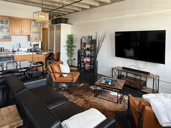 312 W 5th St APT 1022, Los Angeles, CA 90013