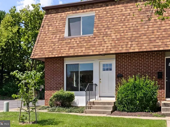 505 Carrollton Dr #17, Frederick, MD 21701