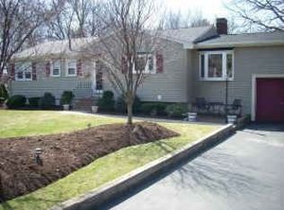 566A High St, Westwood, MA 02090
