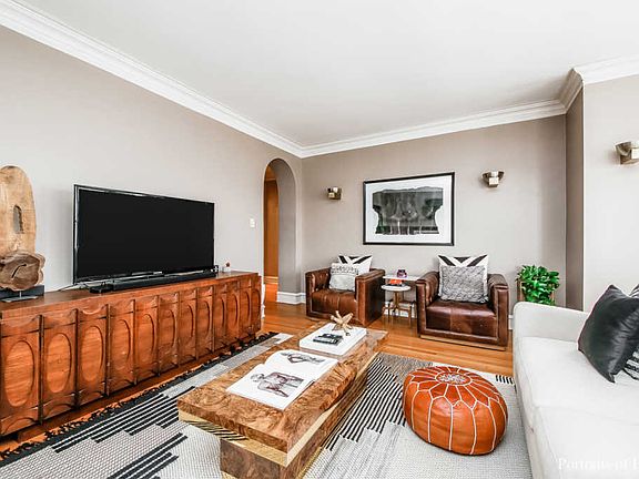 4th image of 124 N Austin Blvd #3S