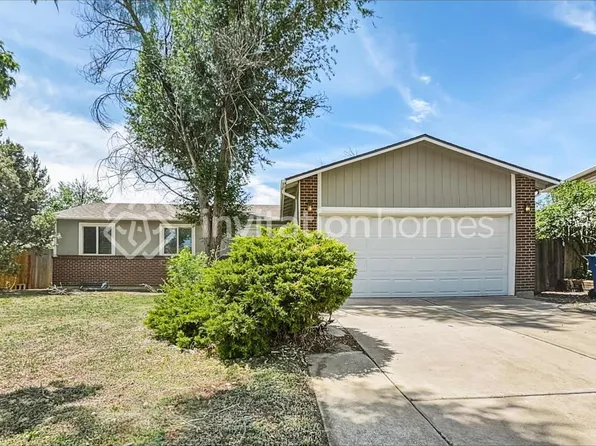 16372 E Brown Dr, Aurora, CO 80013