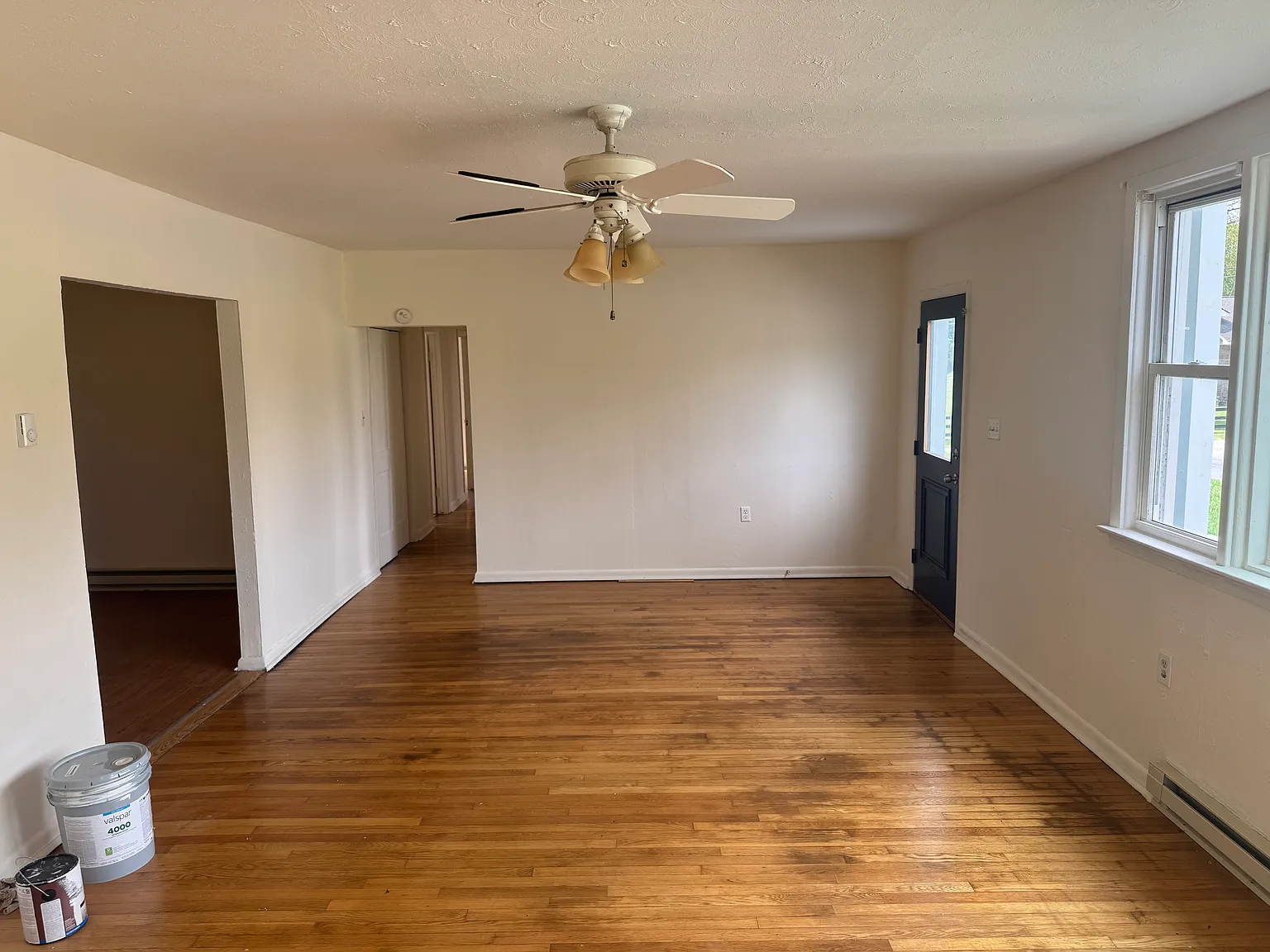 3 bed, 1375 sqft, $995 — Photo 3