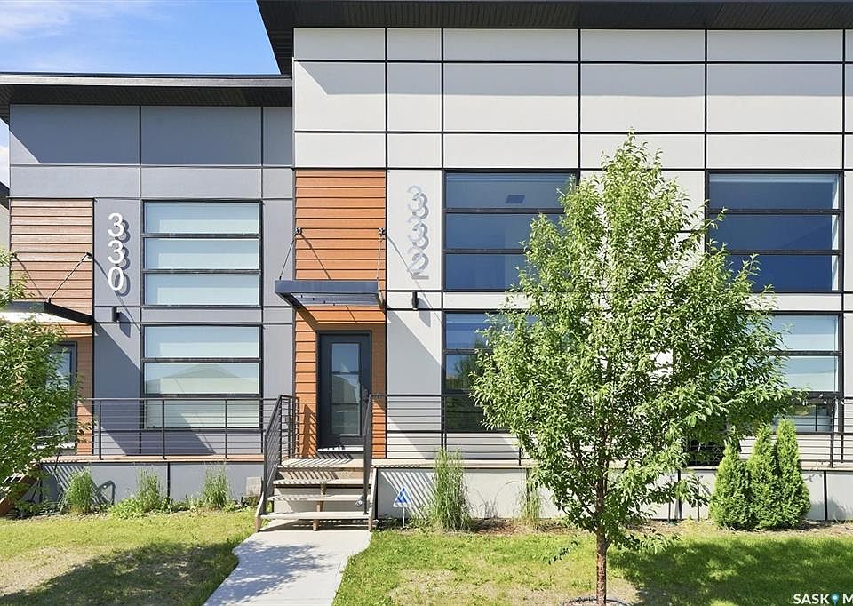 1st image of 332 McFaull CRESCENT