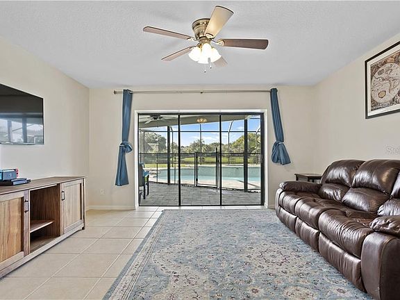 4th image of 14034 Ellesmere Dr