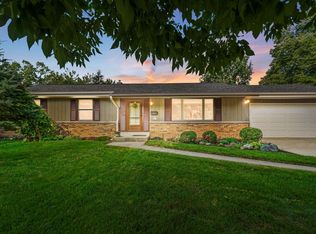 W60N931 Sheboygan Rd, Cedarburg, WI 53012