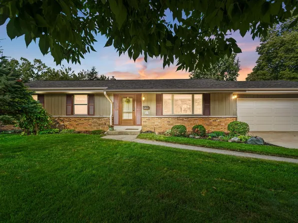 W60N931 Sheboygan ROAD, Cedarburg, WI 53012