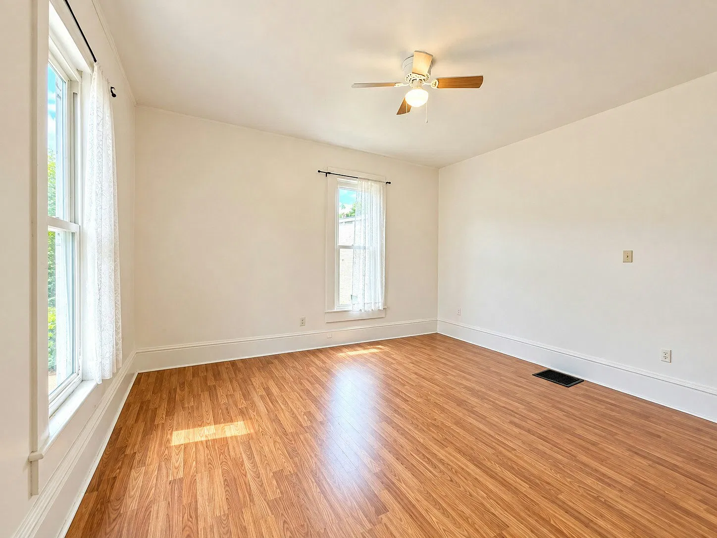 1400 Main Street, Unit 1 — Photo 4