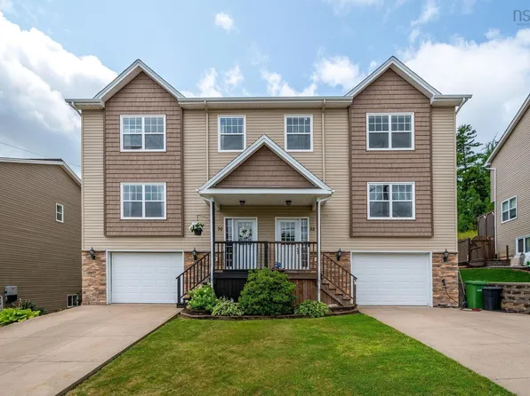 30 Avebury Ct, Halifax, NS B4E 0E9