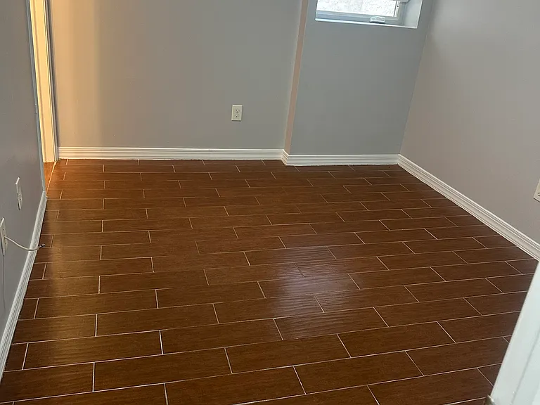 391 Martin St #BASEMENT — Photo 8