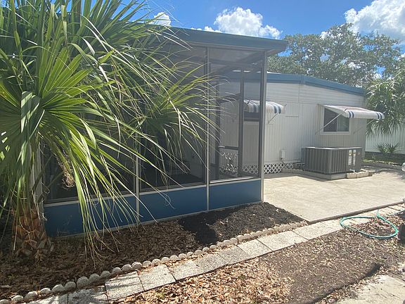 5th image of 12616 Silver Shores Ln