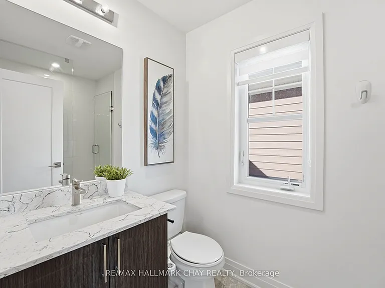 29 Shelburne Ave — Photo 14