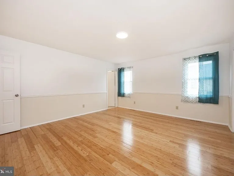 270 Grimley Rd — Photo 21