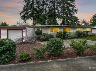16017 Lake Hills Blvd, Bellevue, WA 98008