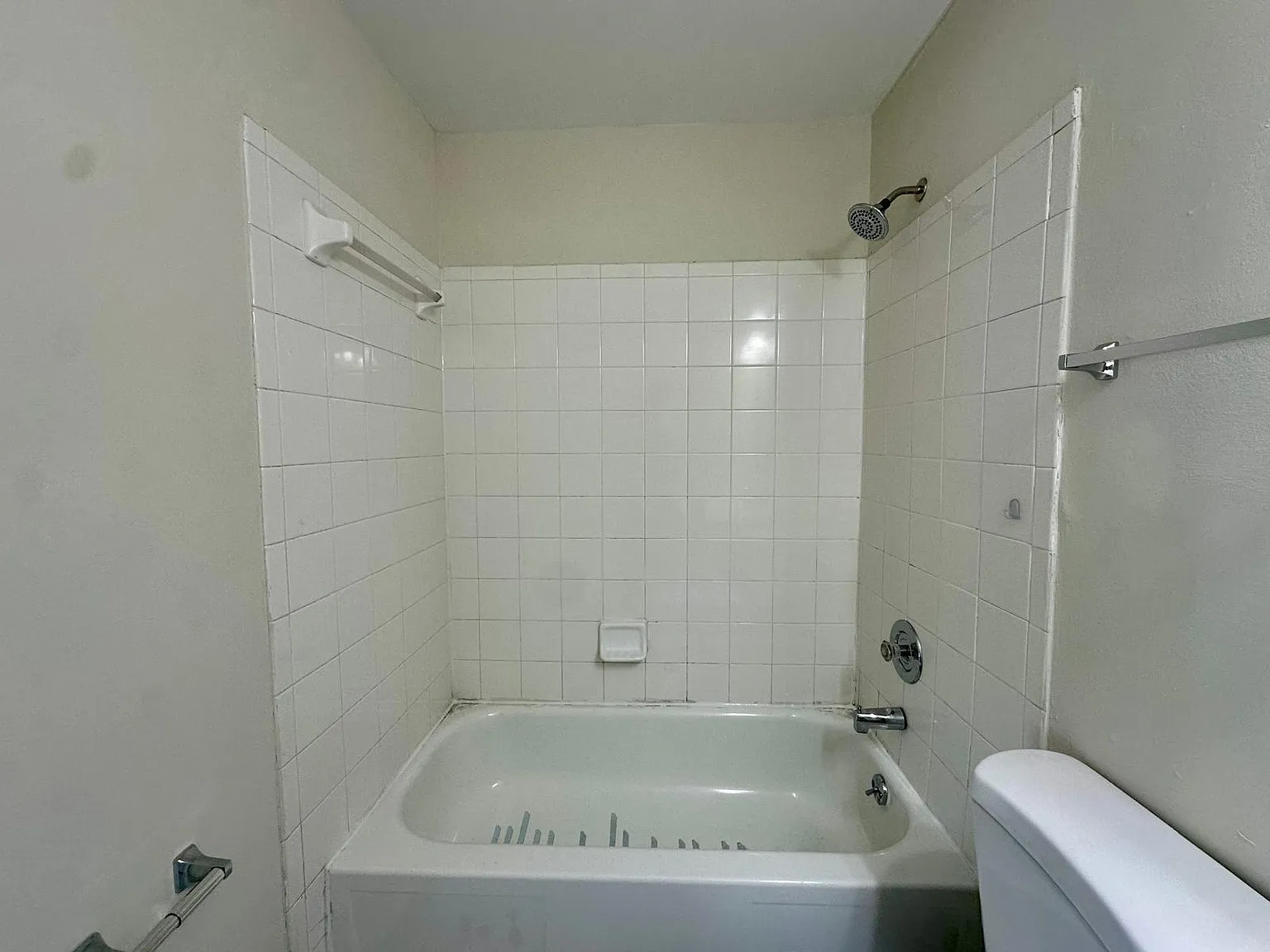 9623 Vinca Circle - A — Photo 2